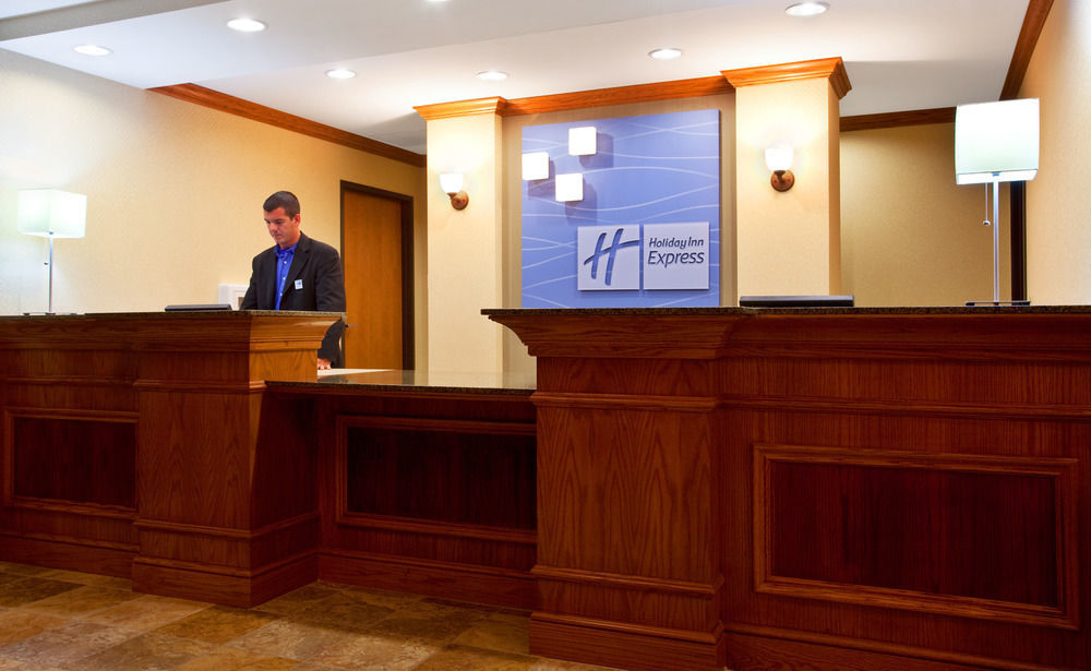 Holiday Inn Express Mineral Wells By Ihg Parkersburg Extérieur photo