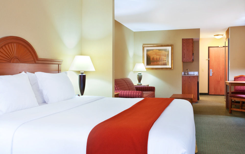 Holiday Inn Express Mineral Wells By Ihg Parkersburg Extérieur photo