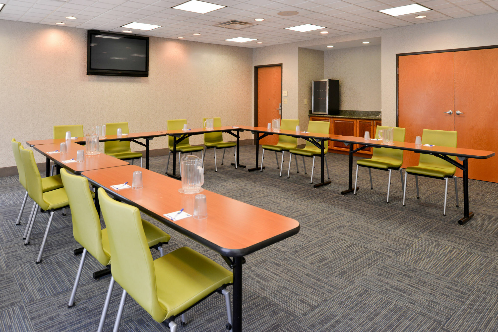 Holiday Inn Express Mineral Wells By Ihg Parkersburg Extérieur photo