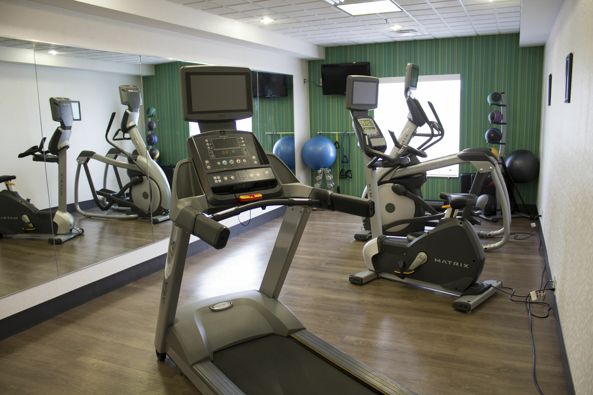 Holiday Inn Express Mineral Wells By Ihg Parkersburg Extérieur photo