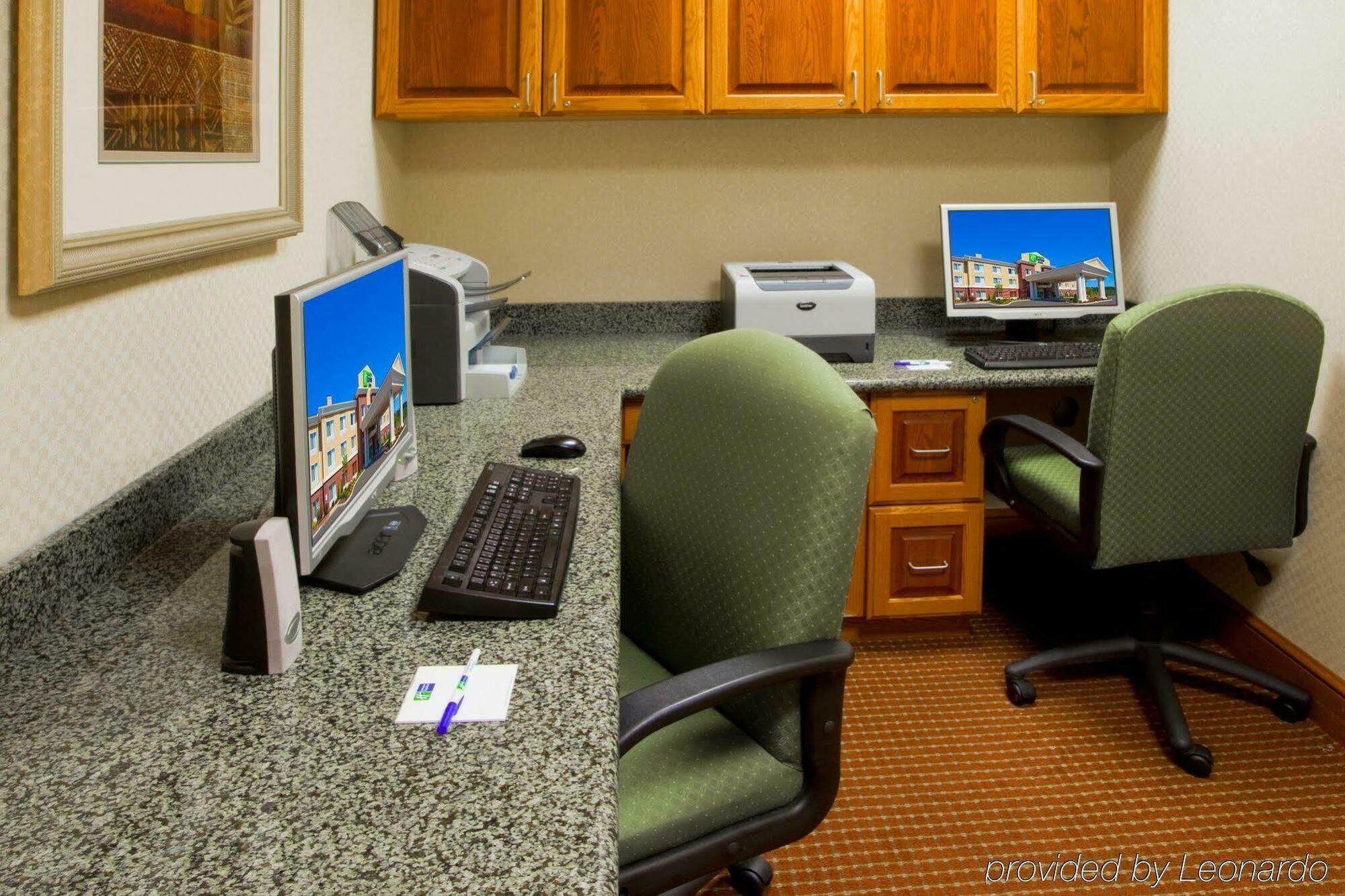 Holiday Inn Express Mineral Wells By Ihg Parkersburg Extérieur photo